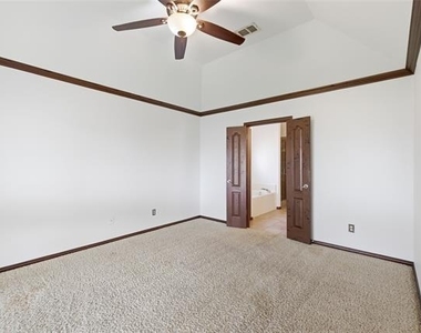 9008 Winding River Drive - Photo Thumbnail 10