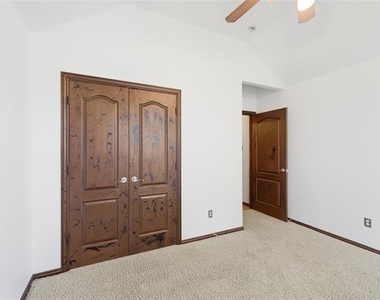 9008 Winding River Drive - Photo Thumbnail 25