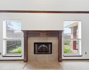 9008 Winding River Drive - Photo Thumbnail 16