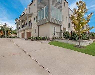 1031 Mobile Street - Photo Thumbnail 1