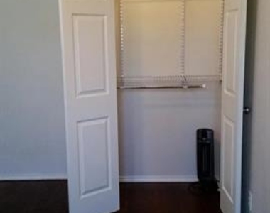 304 Fulton Street - Photo Thumbnail 3