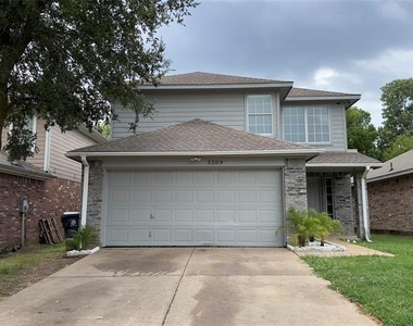 3509 Apple Valley Way - Photo Thumbnail 1