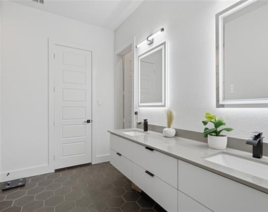 3316 Nomas Street - Photo Thumbnail 14