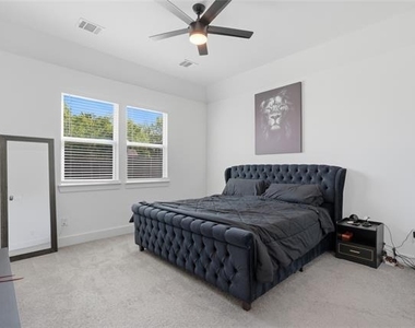 3316 Nomas Street - Photo Thumbnail 13