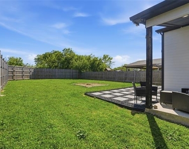3316 Nomas Street - Photo Thumbnail 25
