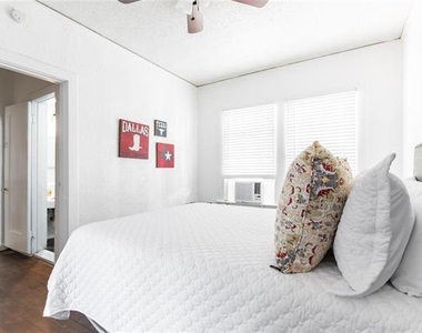320 W Canty Street - Photo Thumbnail 2