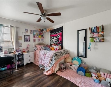 1315 Foster Street - Photo Thumbnail 24