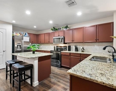 1315 Foster Street - Photo Thumbnail 13