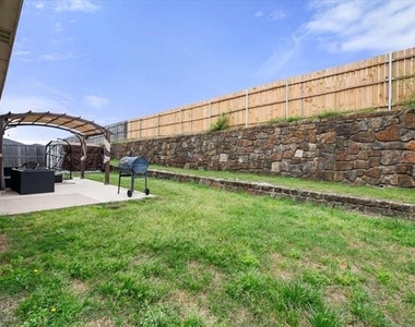 1315 Foster Street - Photo Thumbnail 28