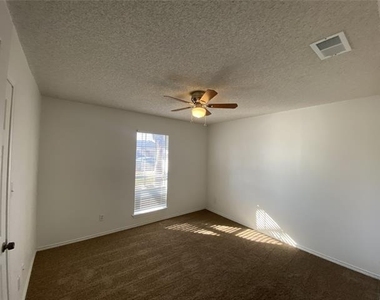 614 S Arizona Drive - Photo Thumbnail 6
