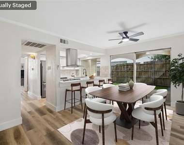 734 Sceptre Circle - Photo Thumbnail 10