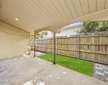 734 Sceptre Circle - Photo Thumbnail 21