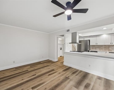 734 Sceptre Circle - Photo Thumbnail 6