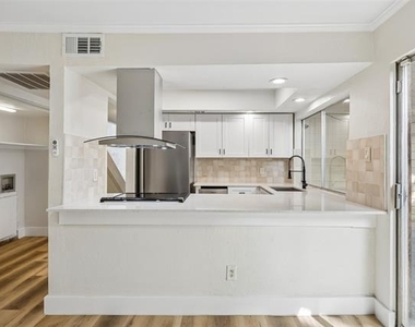 734 Sceptre Circle - Photo Thumbnail 7