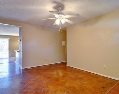 708 Annapolis Drive - Photo Thumbnail 5