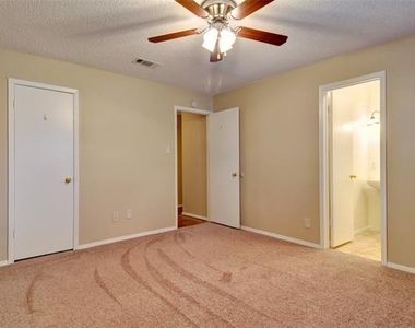 708 Annapolis Drive - Photo Thumbnail 15