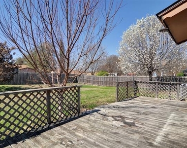 708 Annapolis Drive - Photo Thumbnail 19