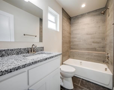 4220 Hamilton Avenue - Photo Thumbnail 9