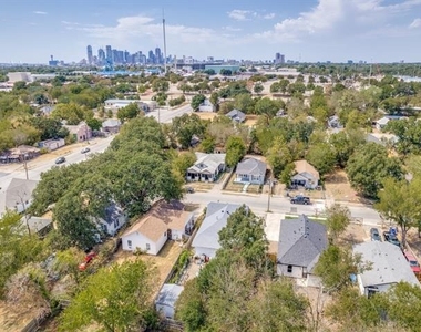 4220 Hamilton Avenue - Photo Thumbnail 18