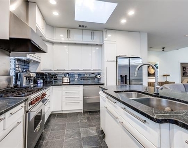 5454 Vickery Boulevard - Photo Thumbnail 12