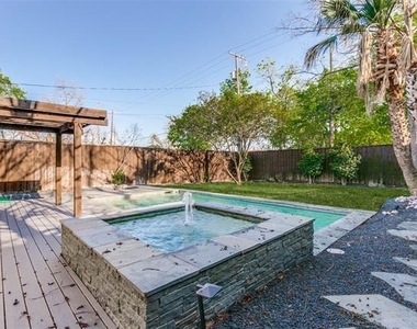 5454 Vickery Boulevard - Photo Thumbnail 22