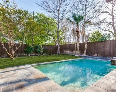 5454 Vickery Boulevard - Photo Thumbnail 2