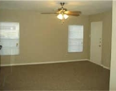10943 Desdemona Drive - Photo Thumbnail 8