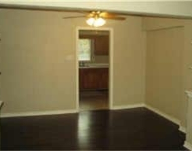 10943 Desdemona Drive - Photo Thumbnail 3