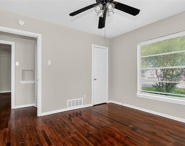 10943 Desdemona Drive - Photo Thumbnail 19