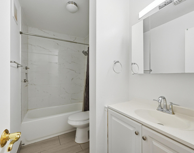 2498 Nw 99th Avenue - Photo Thumbnail 11