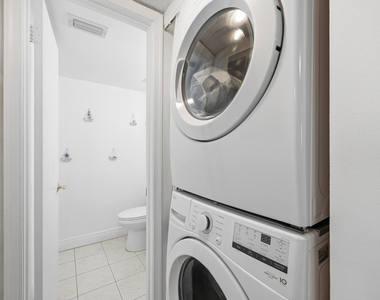 2498 Nw 99th Avenue - Photo Thumbnail 14