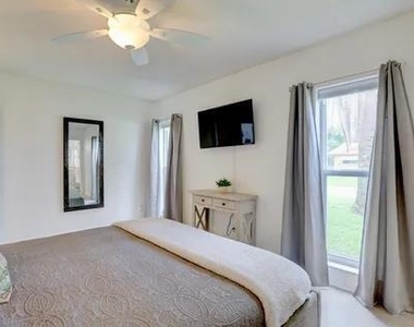 3170 Nw 68th Court - Photo Thumbnail 25