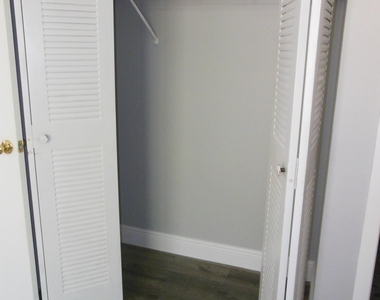 706 Executive Center Drive - Photo Thumbnail 11