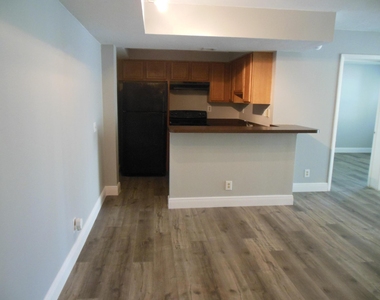 706 Executive Center Drive - Photo Thumbnail 3