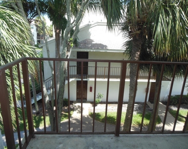 706 Executive Center Drive - Photo Thumbnail 12