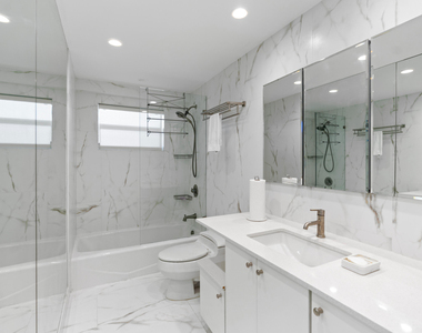 121 Golden Isles Drive - Photo Thumbnail 39