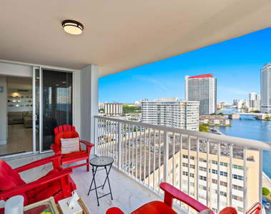 121 Golden Isles Drive - Photo Thumbnail 18