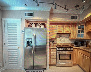 924 Se 2nd Street - Photo Thumbnail 6