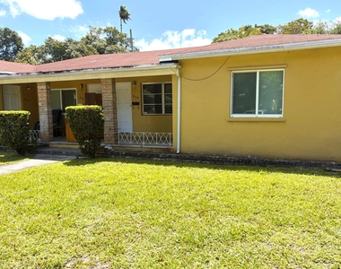 638 Ne 138th Street - Photo Thumbnail 1