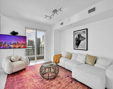 60 Sw 13th Street - Photo Thumbnail 9