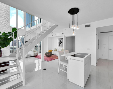 60 Sw 13th Street - Photo Thumbnail 7