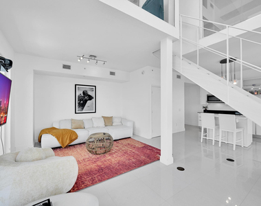 60 Sw 13th Street - Photo Thumbnail 13