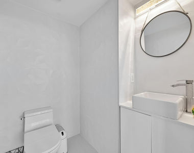 60 Sw 13th Street - Photo Thumbnail 14