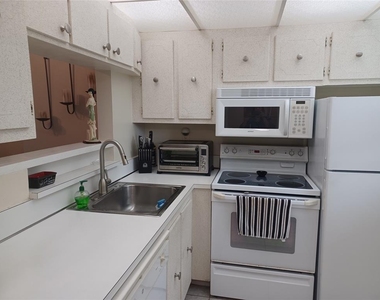 1391 S Ocean Boulevard - Photo Thumbnail 16