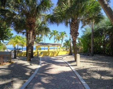 1391 S Ocean Boulevard - Photo Thumbnail 18