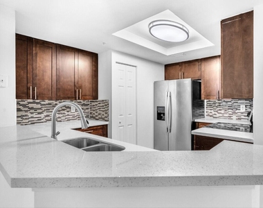 20889 Saint Andrews Boulevard - Photo Thumbnail 2