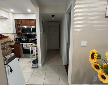 725 Lori Drive - Photo Thumbnail 18