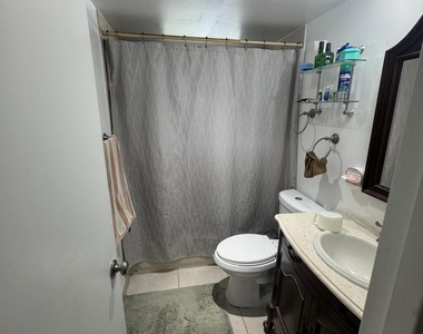 725 Lori Drive - Photo Thumbnail 10