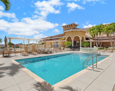 20 Orange Avenue - Photo Thumbnail 3