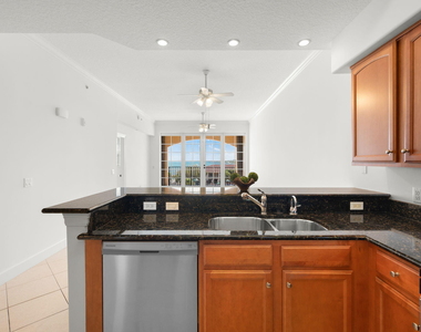 20 Orange Avenue - Photo Thumbnail 11
